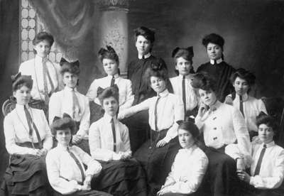 Girls from Whitby Collegiate Institute, 1903