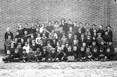 Brock Street Public School Students, 1924