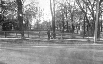 Dundas and Byron Streets, c.1940