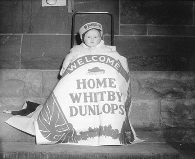 Shelley Moore with Whitby Dunlops Blanket, 1958