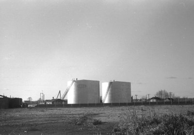 Argo Petroleum Tanks, 1938