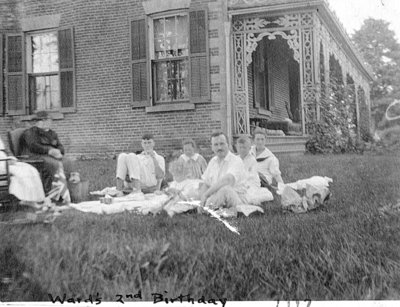 Irwin Family at Inverlynn, 1917