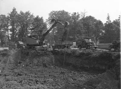 Lorain Power Shovel in Action (Image 2 of 2), May 27, 1948