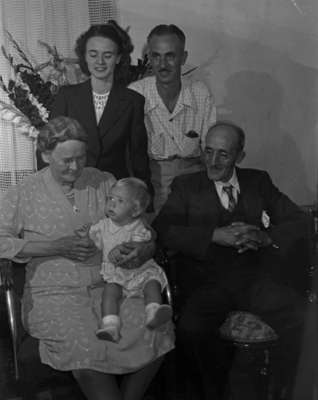 Harding Family (Image 1 of 2)