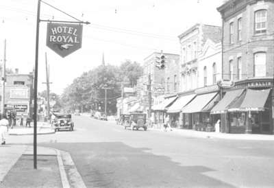 Dundas Street looking west from Brock Street