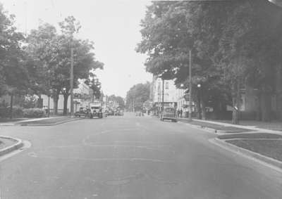 Dundas Street looking west of Green Street