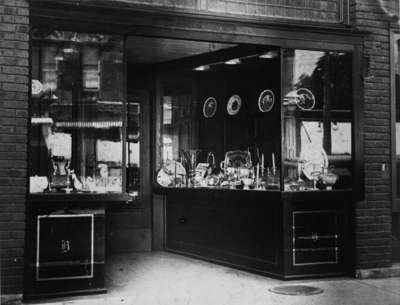 Bassett’s Jewelry Storefront