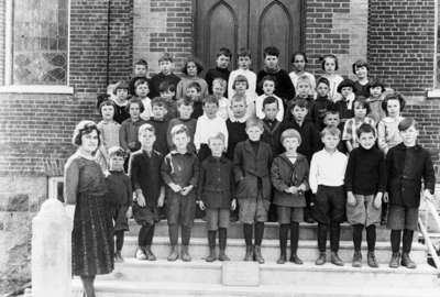 Brooklin Public School Class, Room 1, 1923