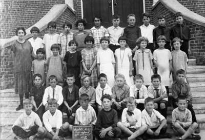 Class Photo, Room 2, Brooklin Public and Continuation School, 1925