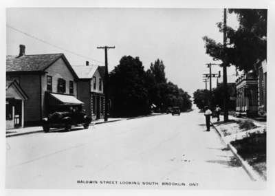 Baldwin Street looking south