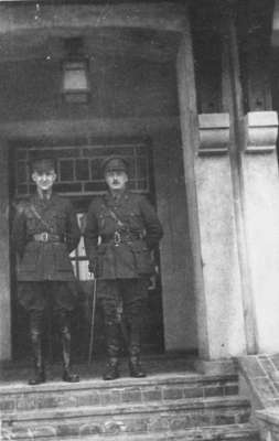 Vernon Storey and Commanding Officer, Military Convalescent Hospital, 1917