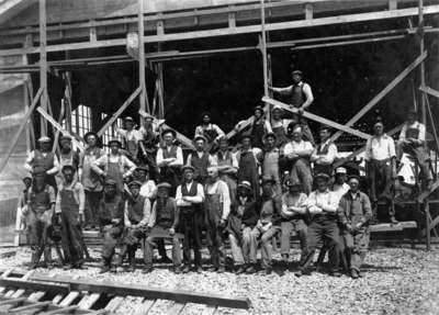 Carpenters at Ontario Hospital Whitby, c.1914