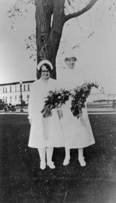 Pearl Sharpe and Gertrude Bryan at the Ontario Hospital, June 22, 1927