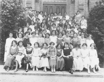 Former Students at Ontario Ladies' College, June 1924