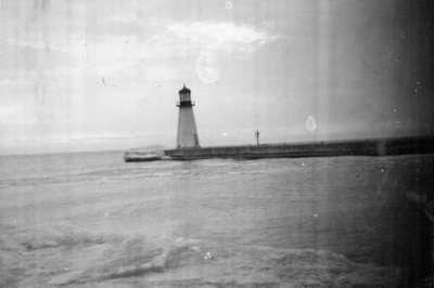 Port Whitby lighthouse, 1942