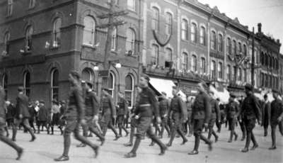 Parade to Cenotaph Dedication, 1924