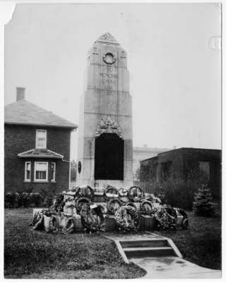 Whitby Cenotaph, c.1930