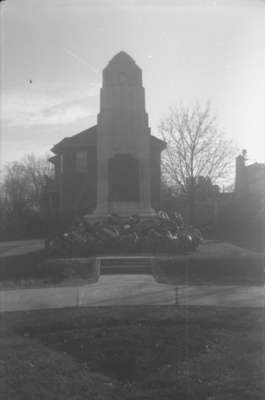 Whitby Cenotaph, c. 1939