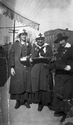 Red Cross Canvassers, c.1917