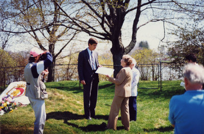 Colour photo of David Percival with the Puckrin Sisters.