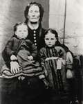 Ida Louise and Annie Maggie Greenlaw with Grandmother Ann Peak