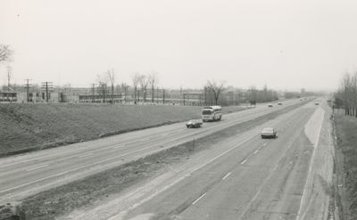 Highway 401 Looking East (P210-000-004)