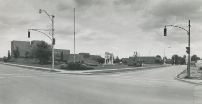 Harwood Avenue and King's Crescent (P210-000-017)