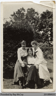 Margaret Bunnell, Kathleen Foley Baird, Constance Foley in Paris