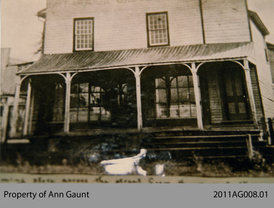 Store House in Glen Morris