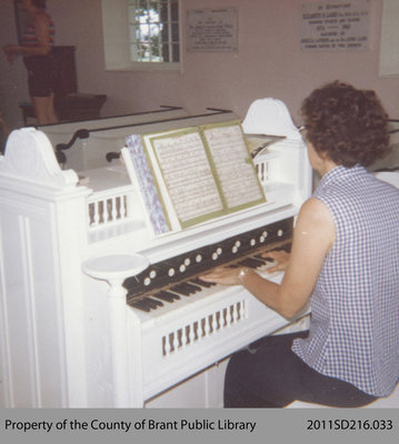 Organ at the Paris Plains Church