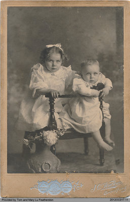 Photograph of Frances and Don Featherston