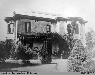 Photograph of the Jull House/Robinson Funeral Home