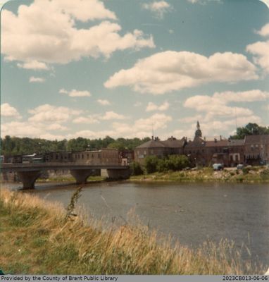 Photograph of William Street Bridge