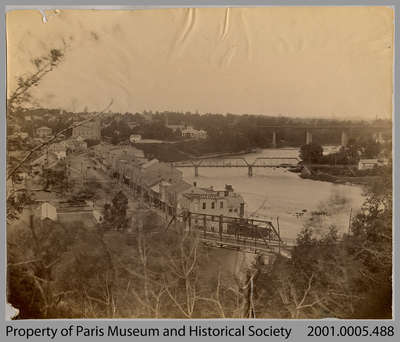 View of Paris, Ont. from King St.