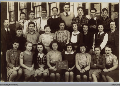 Scotland Continuation School Class Photo, 1941-42