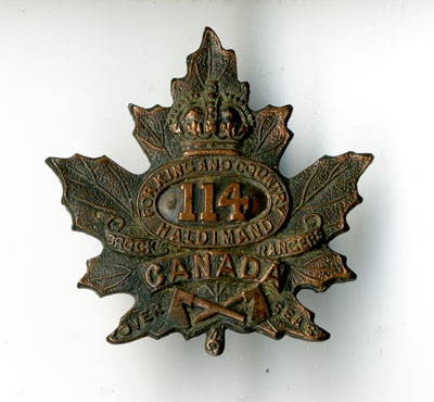 Maple Leaf collar badge