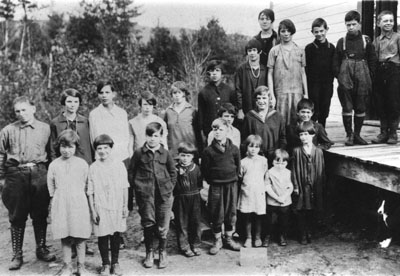 Stonecliffe School Children c.1925 or 1926