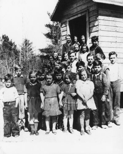 Stonecliffe School Children c.1941-1942