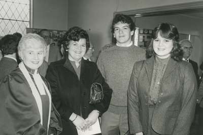 Barbara Gennrich, great granddaughter of James Nisbet with her children David and Kim, 1983.