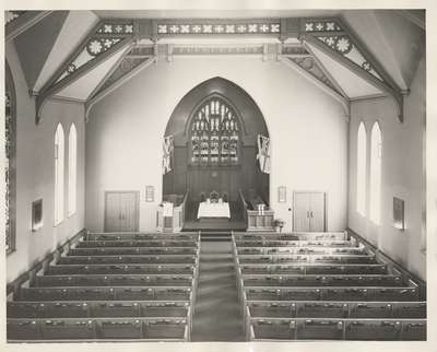 Knox Presbyterian Church, Oakville: interior, 1950.