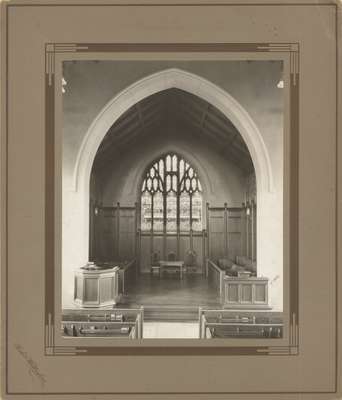 Knox Presbyterian Church, Oakville: chancel, 1920.