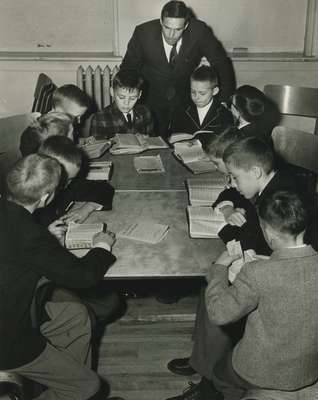 Mr. Lorne Henry's class, Knox Presbyterian Church, Oakville.