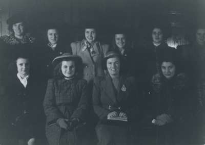 Mary Marlatt's church school class, Knox Presbyterian Church, Oakville.