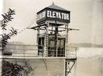 LH1019 Niagara Falls - Tourist Elevator