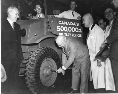 LH2946 500,000th Military Vehicle - General Motors