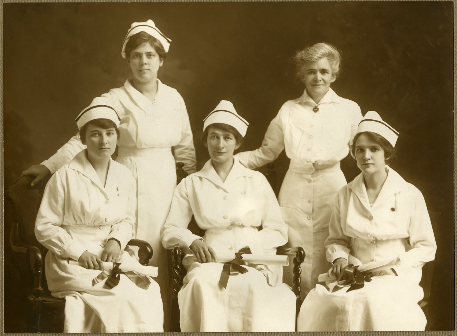 LH2869 Oshawa General Hospital - Nursing School - Graduating Class ...