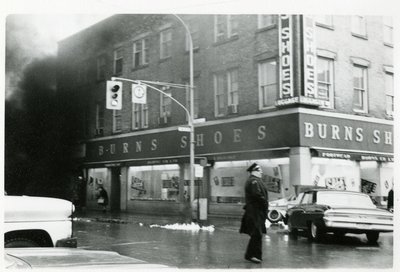 LH2827 Fire Downtown on Simcoe Street south of King.