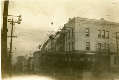 LH2572 Airplane crash - downtown