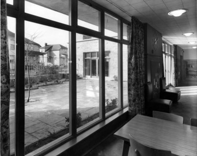 LH2976 Oshawa Public Library, McLaughlin Branch, 1958 - Children's Main Room