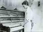 LH0861 Testing Williams' Pianos (3)